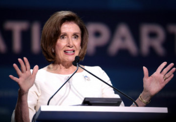 Can Pelosi Make the Center Hold?